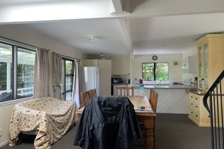 Photo of property in 6 Mabbett Lane, Waimauku, 0883