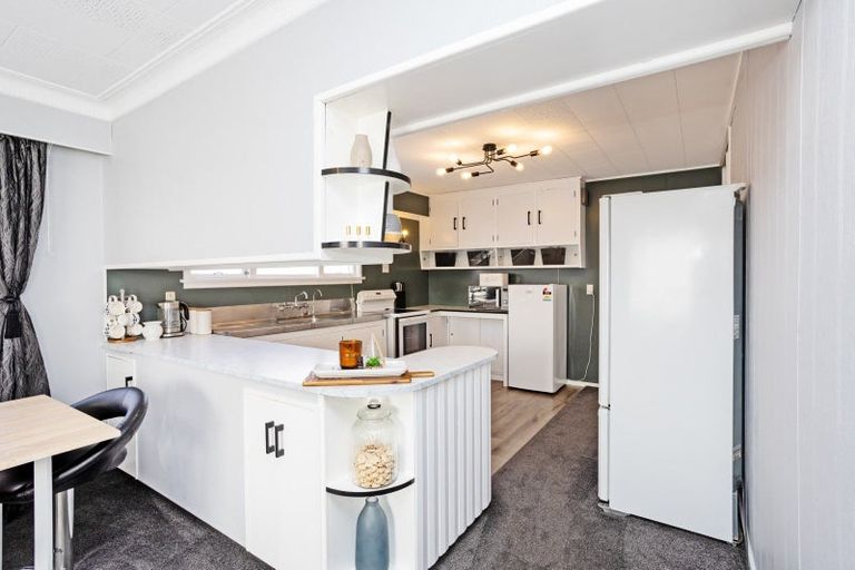 Photo of property in 5 Bullar Street, Grasmere, Invercargill, 9810