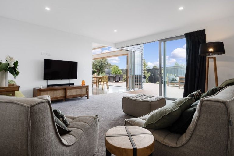 Photo of property in 37 Totara Close, Taieri Mouth, 9091