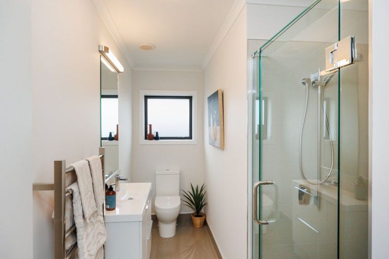 Photo of property in 18 Thomson Street, West End, Palmerston North, 4412