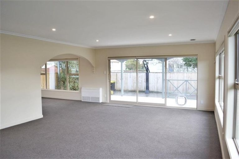 Photo of property in 110a Main Road, Tawa, Wellington, 5028