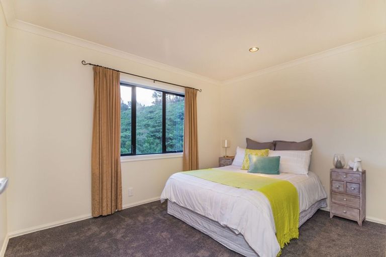 Photo of property in 49 Arahiwi Grove, Tirohanga, Lower Hutt, 5010