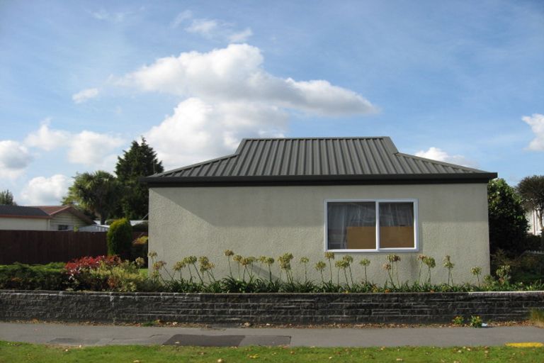 Photo of property in 1/46 Longmuir Street, Ilam, Christchurch, 8041