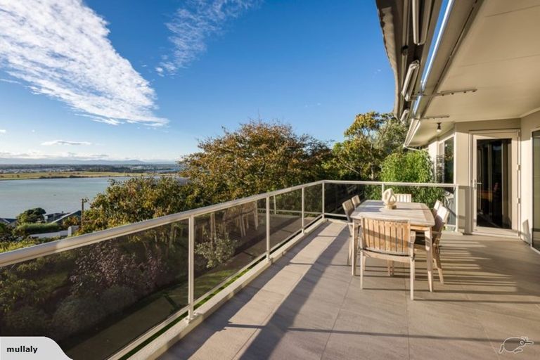 Photo of property in 41 Te Awakura Terrace, Mount Pleasant, Christchurch, 8081