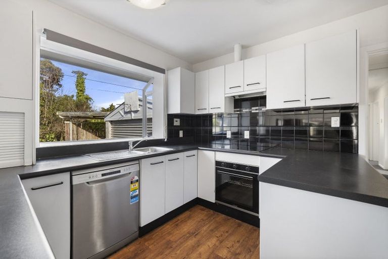 Photo of property in 198 Cashmere Road, Hoon Hay, Christchurch, 8025