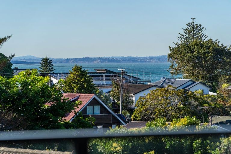 Photo of property in 24b Killarney Avenue, Torbay, Auckland, 0630