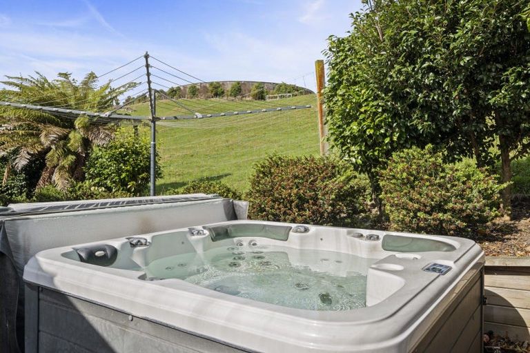 Photo of property in 30 Matipo Avenue, Pomare, Rotorua, 3015