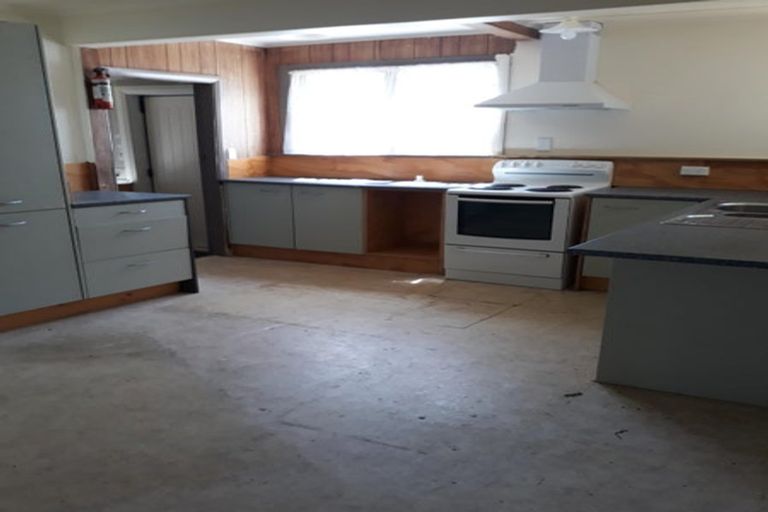 Photo of property in 71 Avenue Road, Foxton, 4814