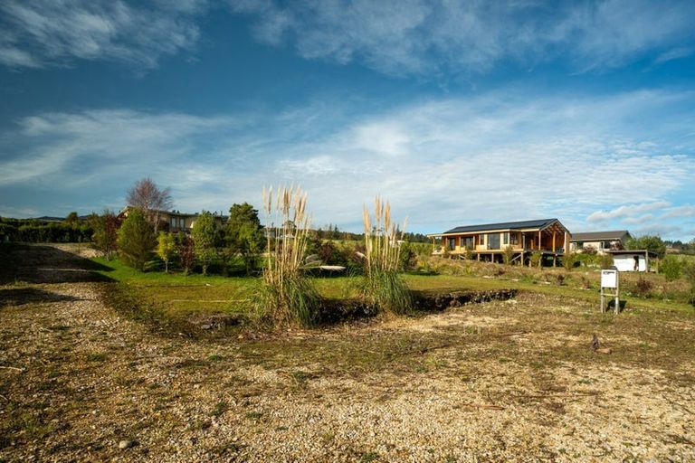 Photo of property in 44 Ruataniwha Drive, Collingwood, 7073