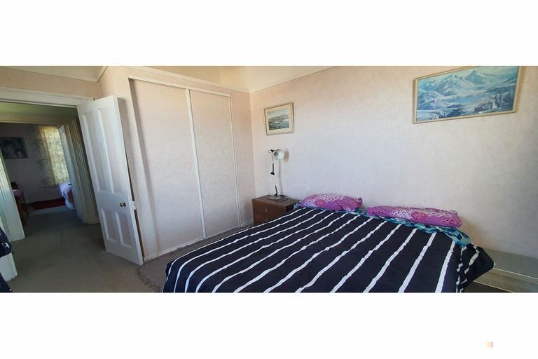 Photo of property in 5 Edward Street, Waimate, 7924