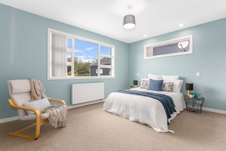 Photo of property in 47a Banks Boulevard, Whitby, Porirua, 5024