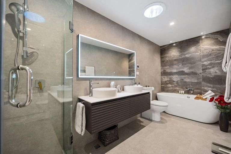 Photo of property in 5e Pierce Road, Milford, Auckland, 0620