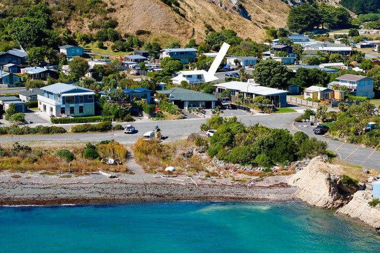 Photo of property in 4 Moa Road, South Bay, Kaikoura, 7300