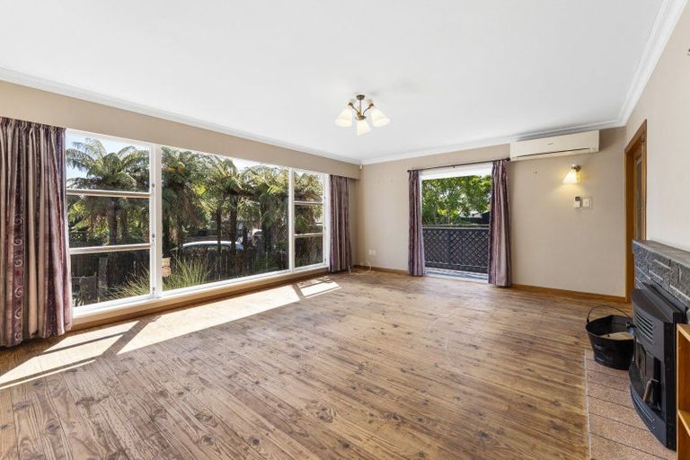 Photo of property in 13 Aorangi Road, Paraparaumu, 5032