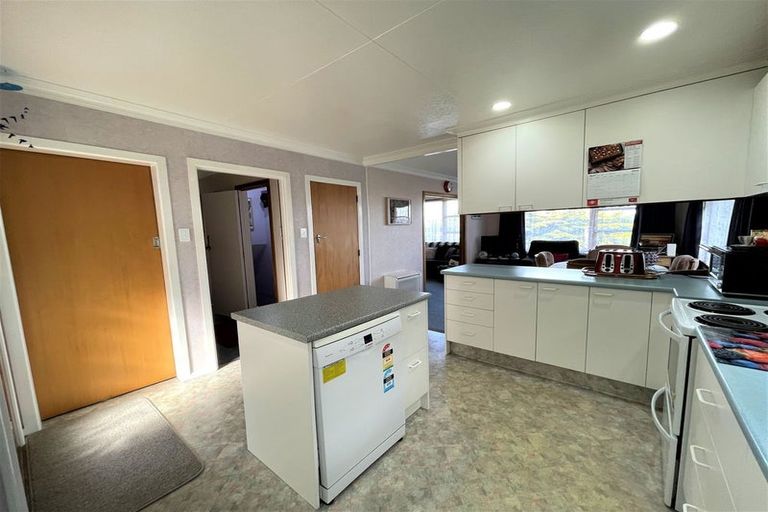 Photo of property in 23 Lowestoft Street, Balclutha, 9230