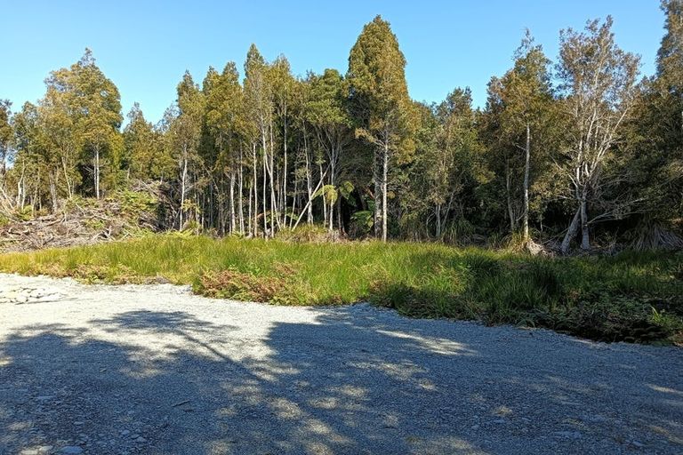 Photo of property in 5 Sadler Place, Kumara Junction, 7882