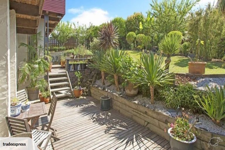 Photo of property in 30 Brandon Road, Manly, Whangaparaoa, 0930