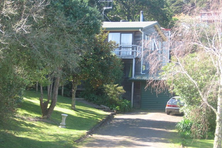 Photo of property in 5 Puriri Place, Whitianga, 3510