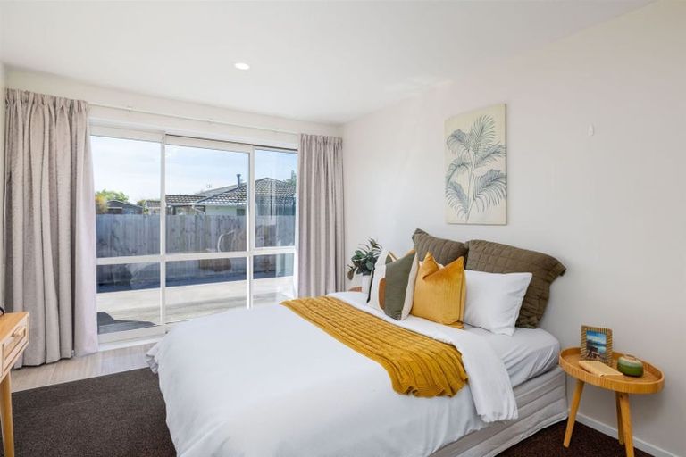 Photo of property in 2/7 Farnborough Street, Aranui, Christchurch, 8061