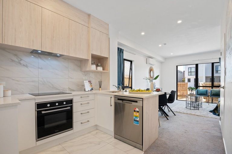 Photo of property in 10 Aumarire Lane, Favona, Auckland, 2024