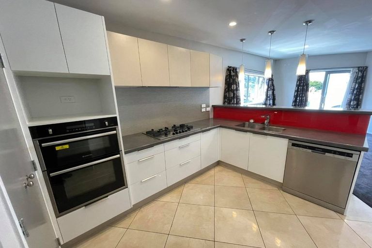 Photo of property in 19a Railway Avenue, Alicetown, Lower Hutt, 5010