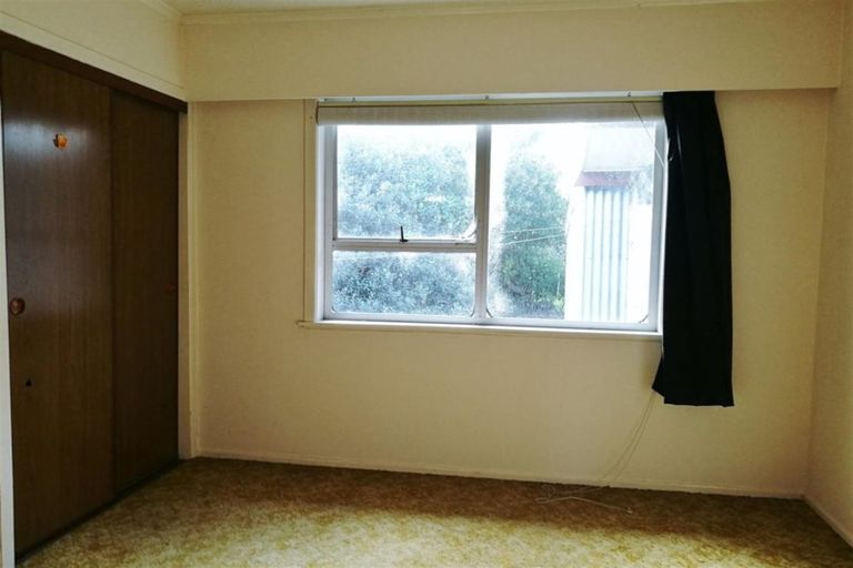 Photo of property in 3 Mckenzie Road, Mangere Bridge, Auckland, 2022