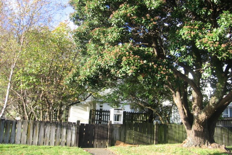 Photo of property in 15 Cambridge Terrace, Waiwhetu, Lower Hutt, 5010