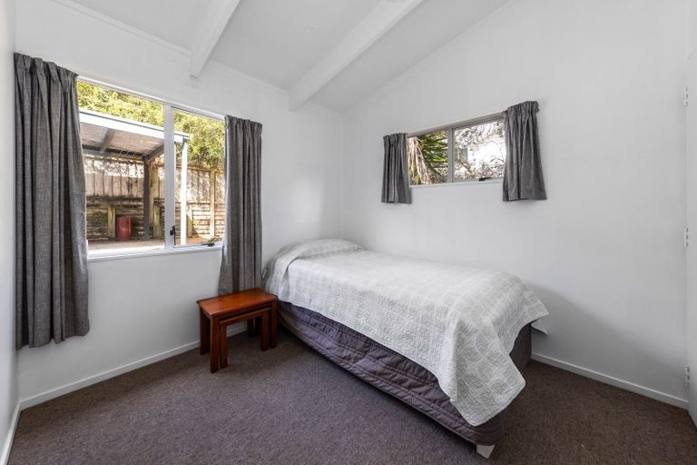 Photo of property in 4/191 Titirangi Road, Titirangi, Auckland, 0604