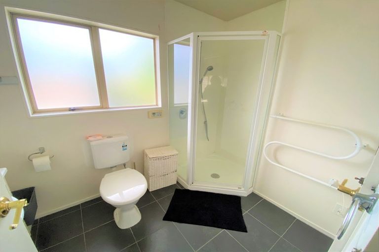 Photo of property in 4 Yeoman Place, Howick, Auckland, 2014