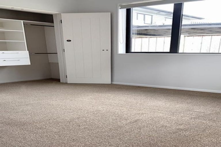 Photo of property in 2 Castlederg Drive, Flat Bush, Auckland, 2019