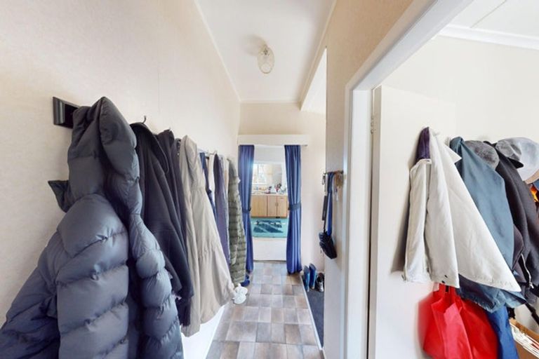 Photo of property in 104 Gonville Avenue, Gonville, Whanganui, 4501