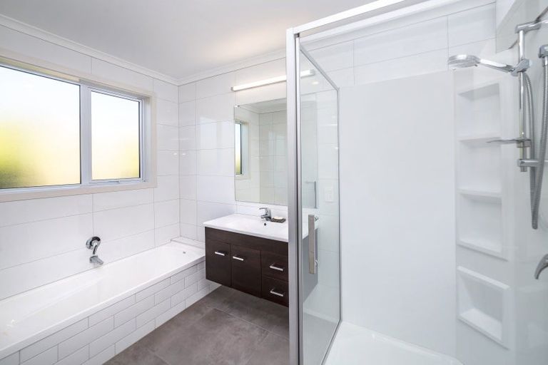 Photo of property in 6 Hewson Lane, Greytown, 5712