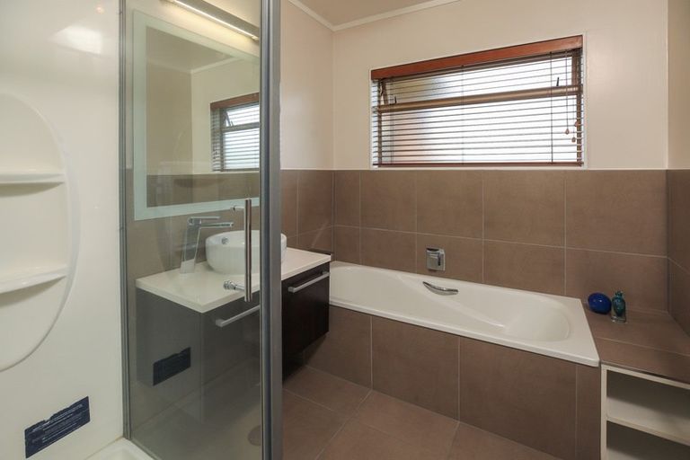 Photo of property in 1 Discovery Drive, Flagstaff, Hamilton, 3210