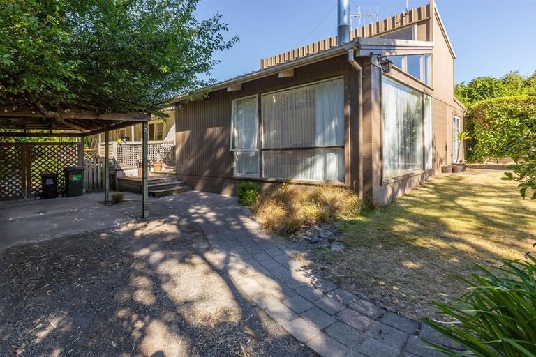 Photo of property in 25 Selwyn Road, Havelock North, 4130