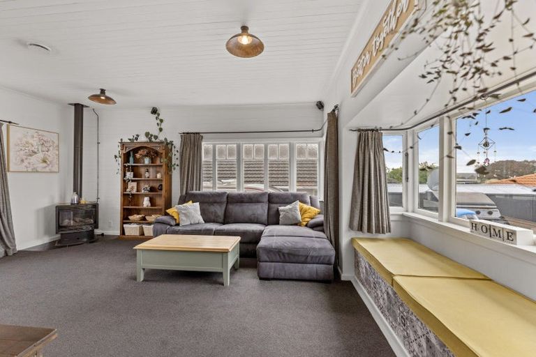 Photo of property in 67 Pine Avenue, New Brighton, Christchurch, 8061