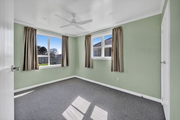 Photo of property in 31 Wilson Street, Waverley, 4510