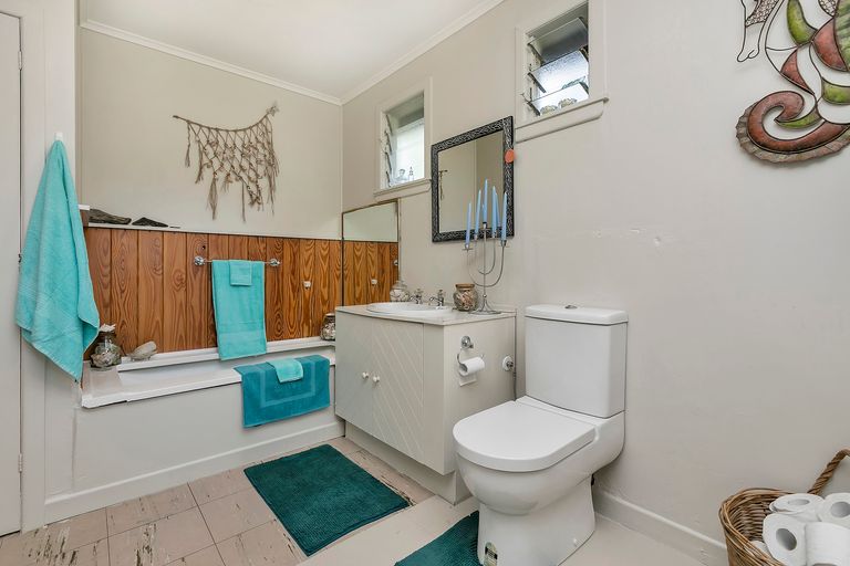 Photo of property in 46 Oraha Road, Huapai, Kumeu, 0892
