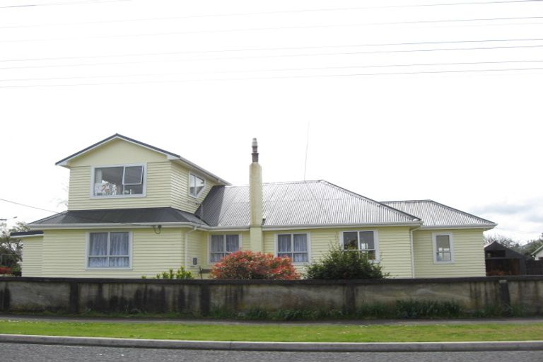 Photo of property in 8 Carrington Street, Inglewood, 4330