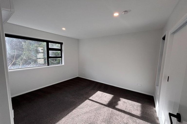 Photo of property in 15 Holly Grove, Maungaraki, Lower Hutt, 5010
