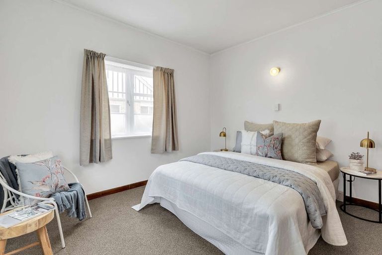 Photo of property in 174 Cook Street, West End, Palmerston North, 4410