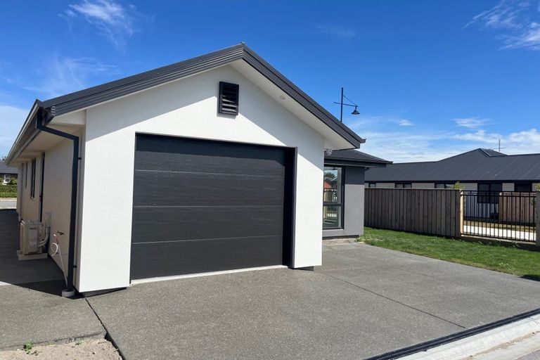 Photo of property in 28 Edlin Lane, Pegasus, 7612