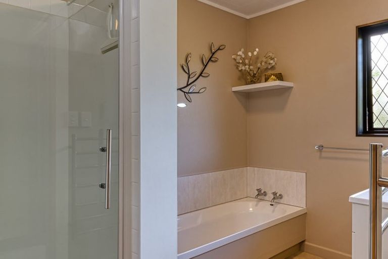 Photo of property in 23 Tanner Street, Havelock North, 4130