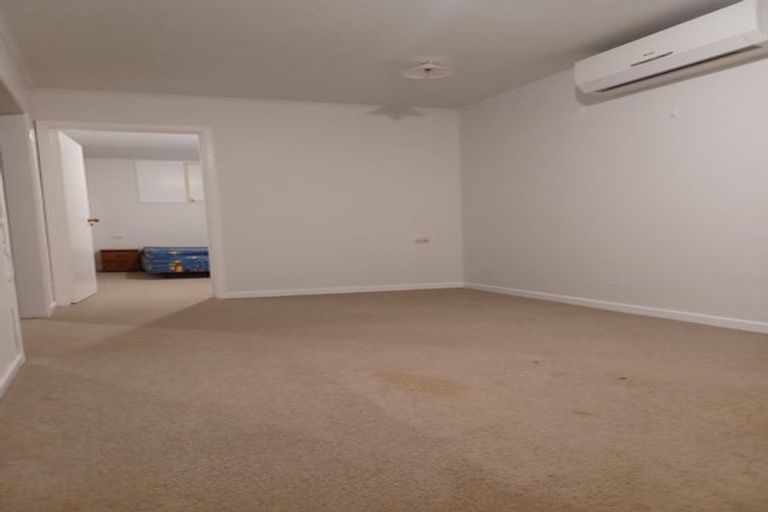 Photo of property in 107 Parkvale Road, Karori, Wellington, 6012