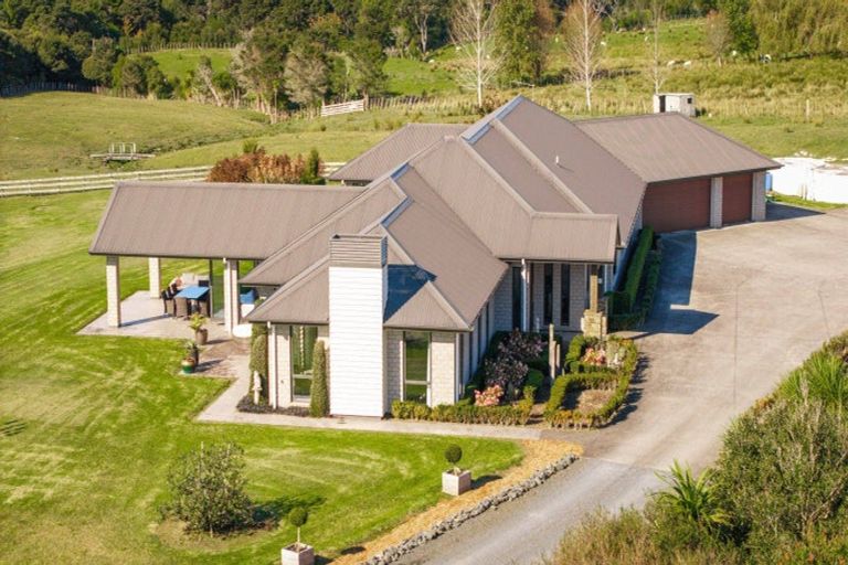 Photo of property in 246 Blackbridge Road, Dairy Flat, Albany, 0794