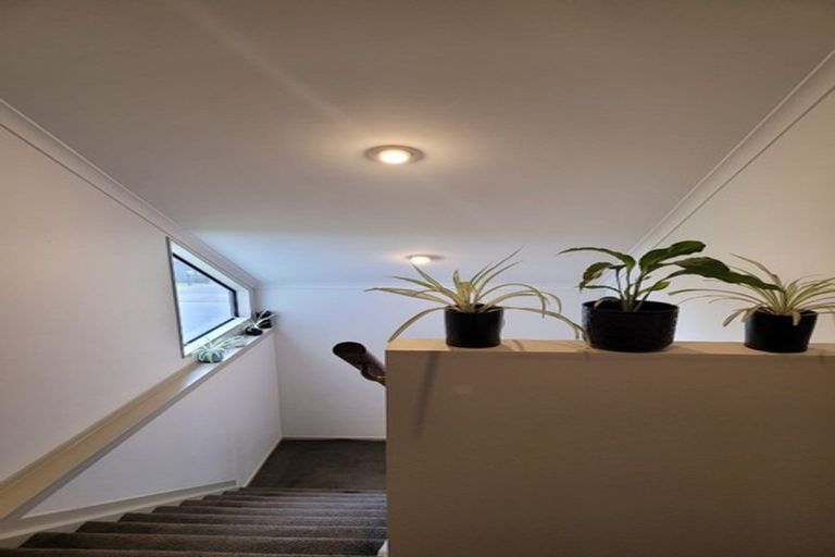 Photo of property in 6 Ruze Vida Drive, Massey, Auckland, 0614