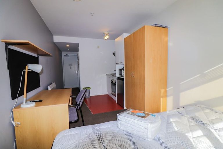 Photo of property in Orange Apartments/victoria Centr, 206/169 The Terrace, Wellington Central, Wellington, 6011