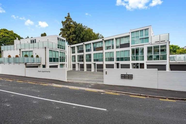 Photo of property in 4/1 Riro Street, Hamilton East, Hamilton, 3216