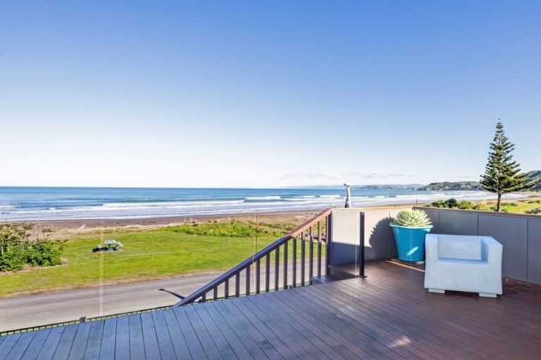 Photo of property in 10 Makorori Beach Road, Makorori, Gisborne, 4073