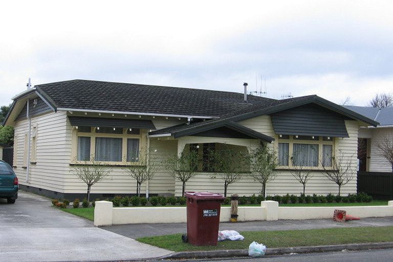 Photo of property in 51 Dahlia Street, Palmerston North, 4410