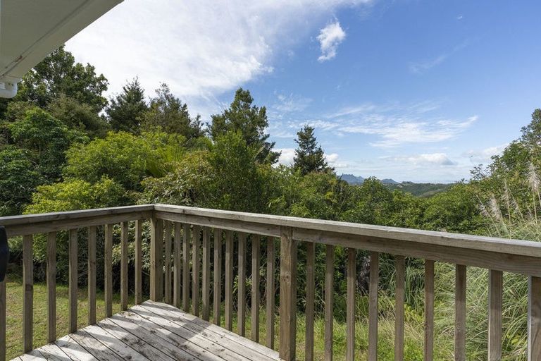 Photo of property in 37 Ngapuke Lane, Parua Bay, Onerahi, 0192